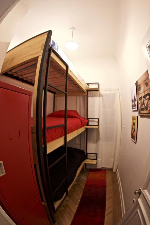 Salvador Hostal & Cafe 산티아고 외부 사진