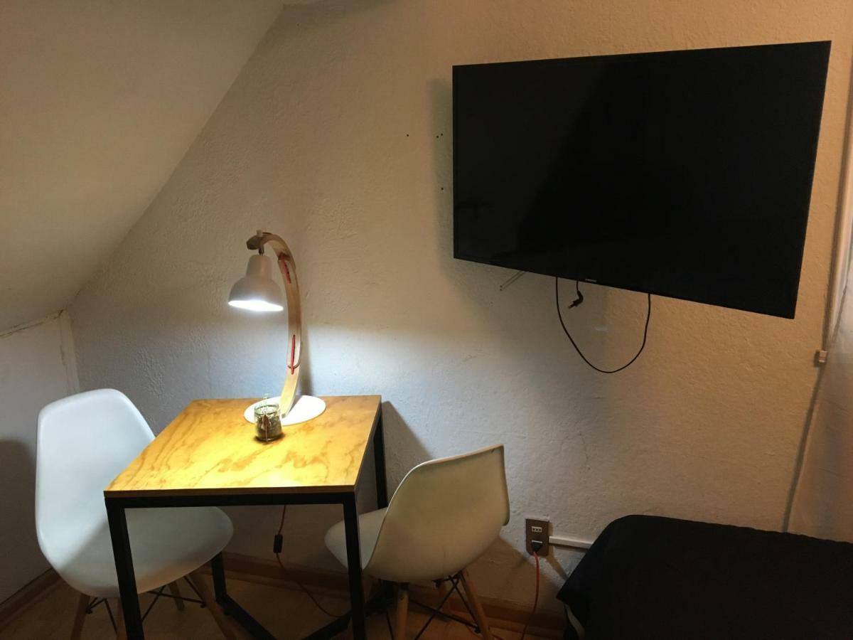 Salvador Hostal & Cafe 산티아고 외부 사진